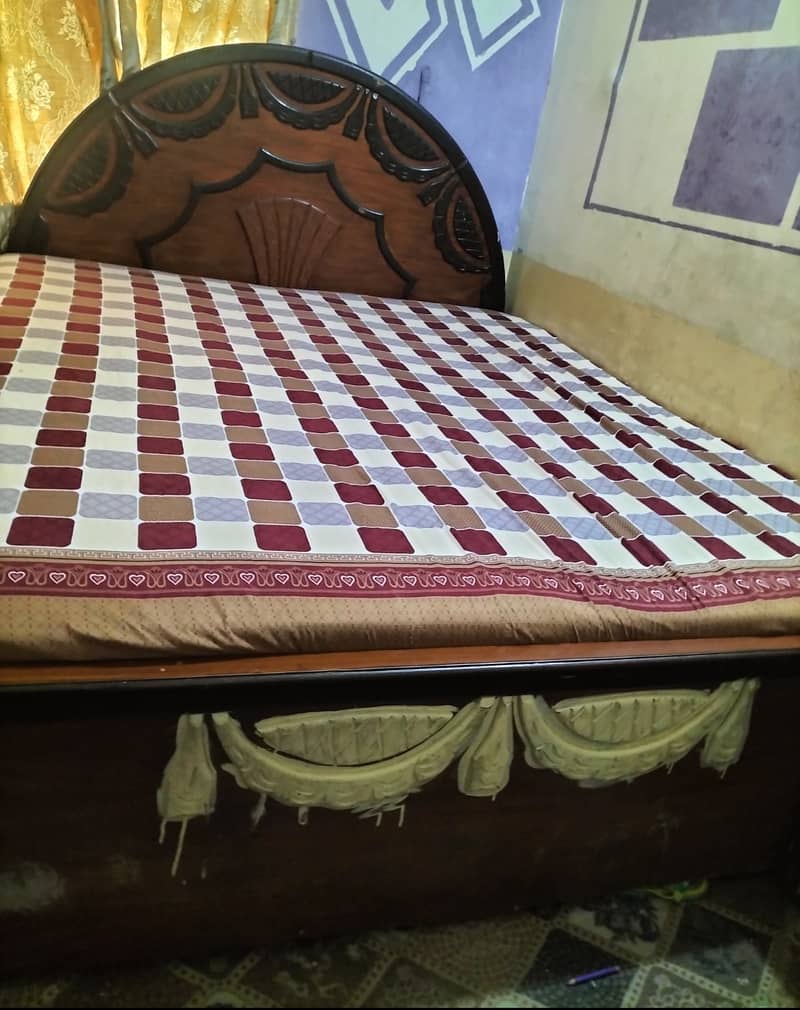 King size double bed with mattress for urgent sale 0