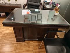 Office table with glass top