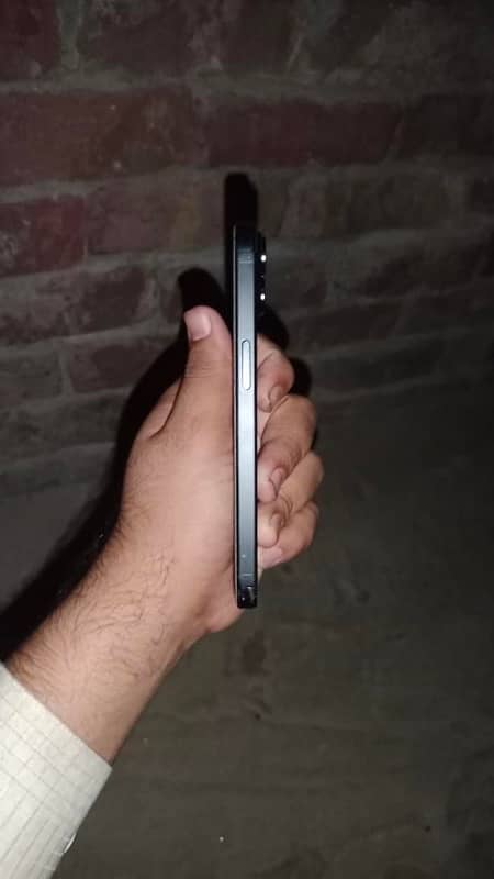 iPhone15(128 GB(Non pta jv(Sim wela(2 month sim will work)97% health 6