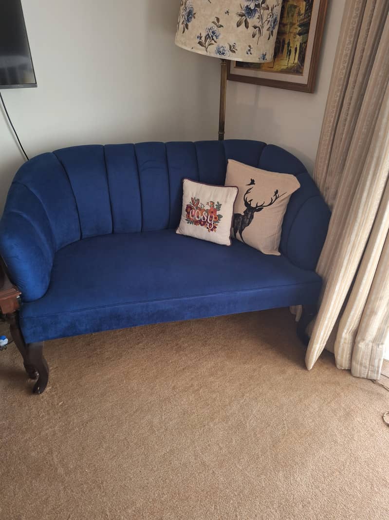 Two seater sofa in excellent condition 2