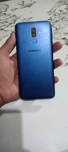 Samsung j8