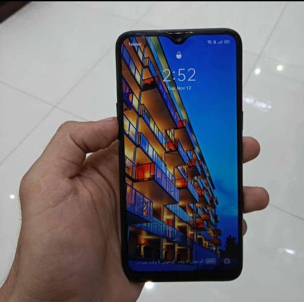 Realme 3 4/64gb 1