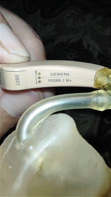 Siemens Prisma 2 M+ Pair Hearing Aids | Almost New | Price Negotiable 2