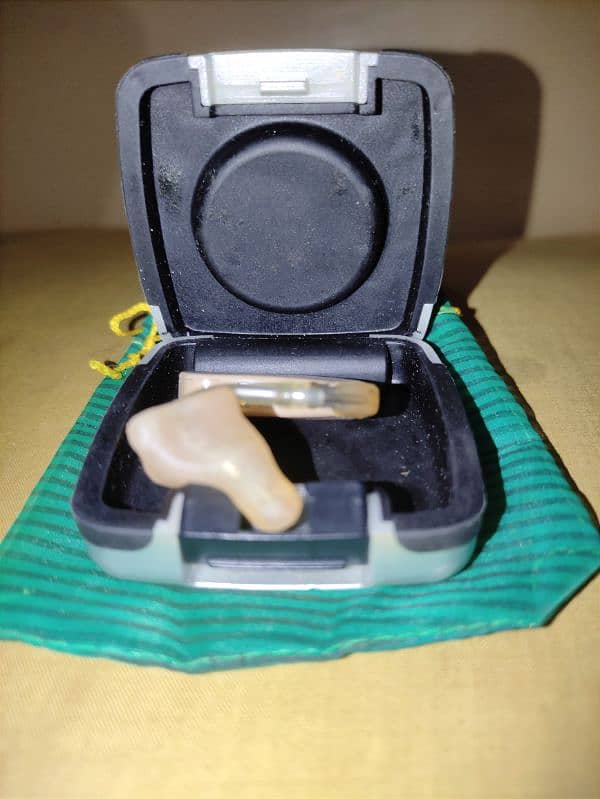 Siemens Prisma 2 M+ Pair Hearing Aids | Almost New | Price Negotiable 3