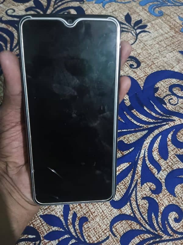 3gb ram 32 rom he ok pics he urgent sell karna he 2