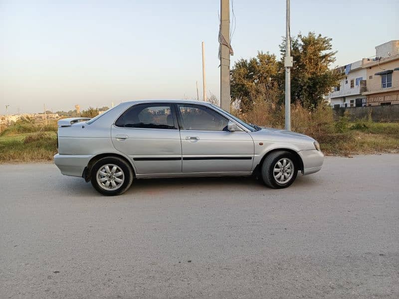 Suzuki Baleno 2004 10