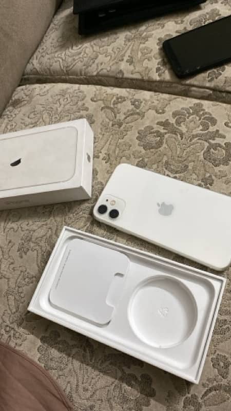 iphone 11 128gb PTA REGISTERED 1