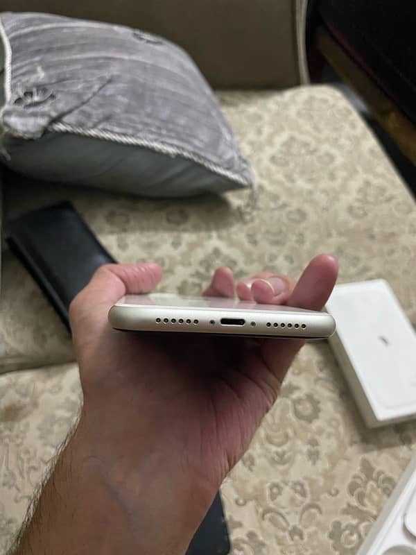 iphone 11 128gb PTA REGISTERED 6