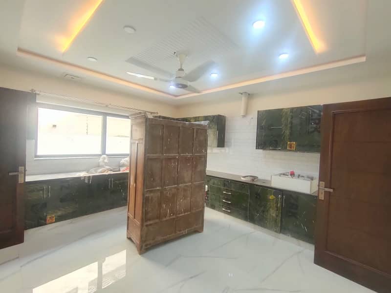 20-Marla Lower +Basement for Rent in DHA Phase 6 Lahore Owner Built House. 5