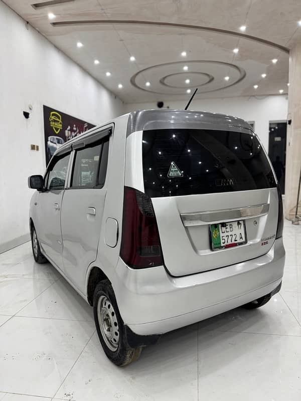 Suzuki Wagon R 2017 1