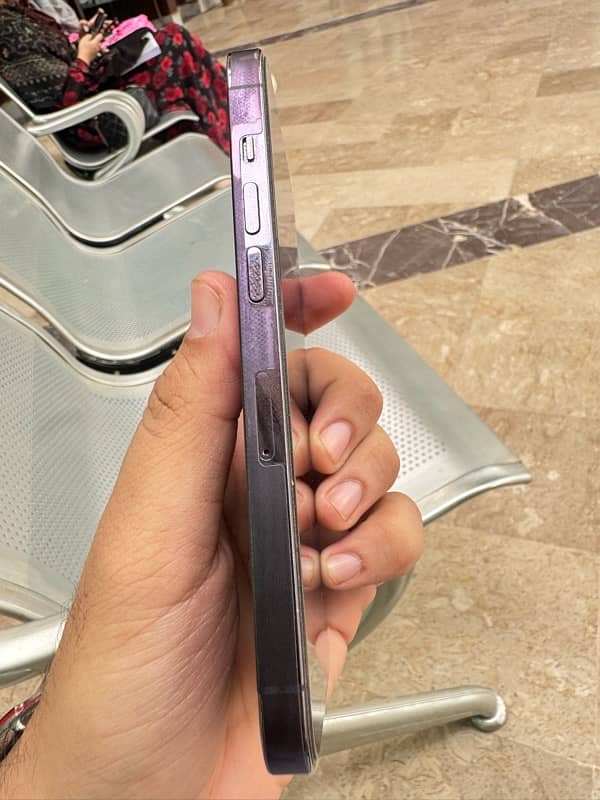 Iphone 14 Pro deep purple 3