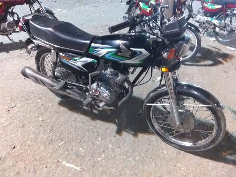 Honda CG125 2023 Karachi num 1