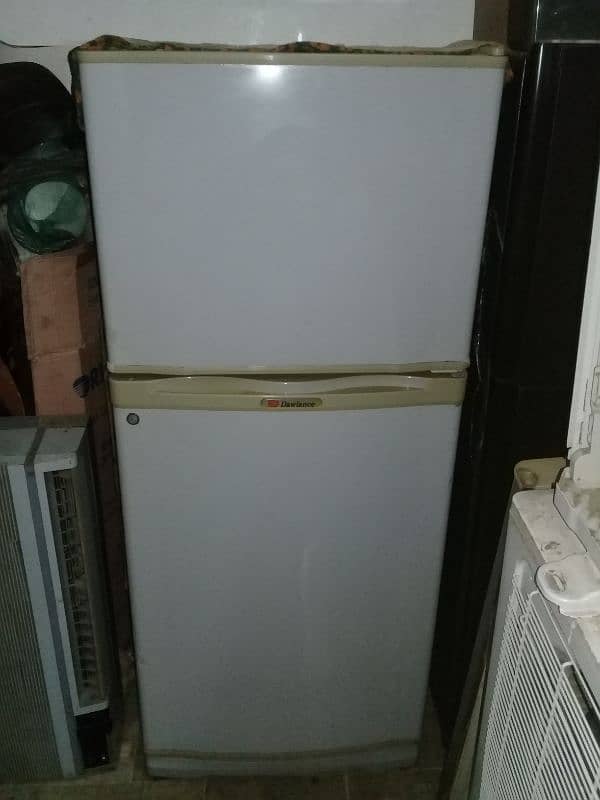 Dawlance refrigerator Medium size 0