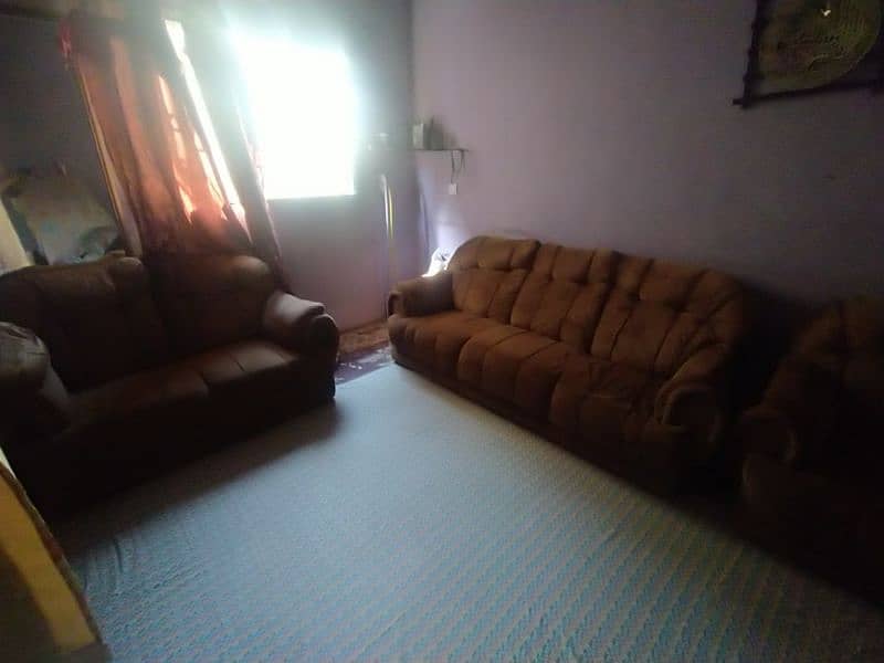 7 Seater Sofa set in Good condition 4