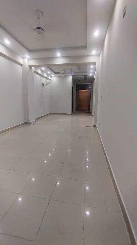 G/11 markaz new Plaza vip location 2nd floor 858sq dubel office available for rent real piks 4