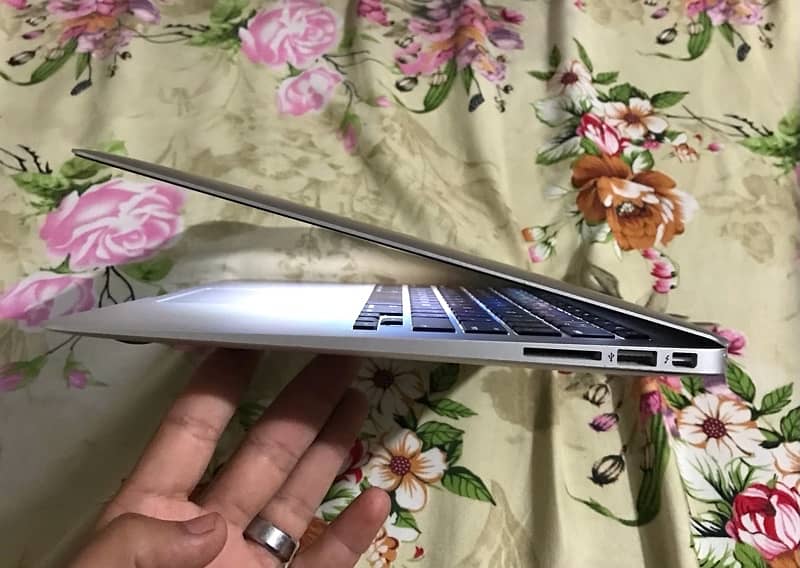 Apple MacBook Air 2017 4