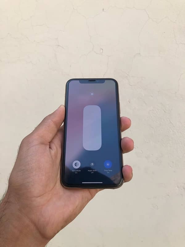 IPhone 11 Pro Factory Waterpack Urgent Sale 3