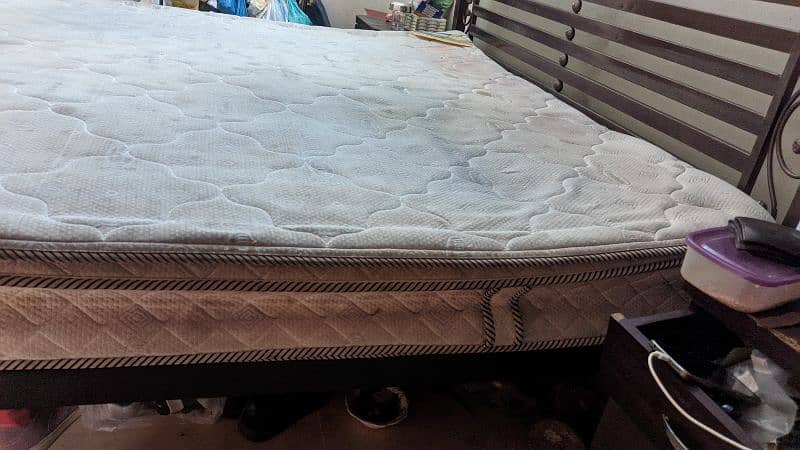 Double Bed king-size with mattress 9