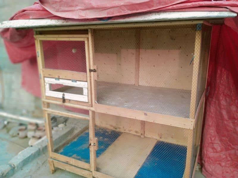 wooden cage in v good condition 2