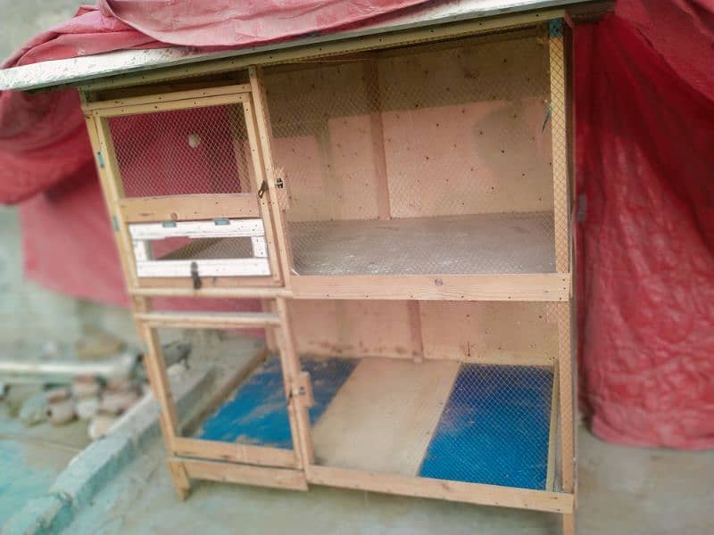 wooden cage in v good condition 7