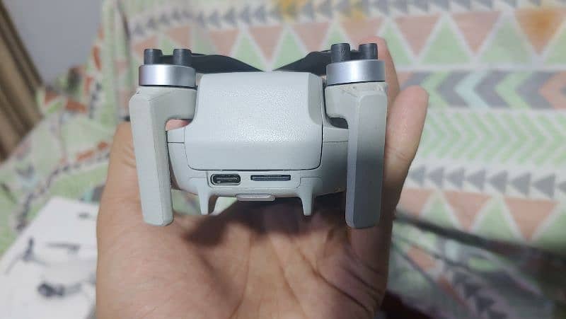 Dji Mini 2 drone Fly More Combo price less then mini 3 5