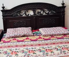 wooden king size bed set selling for very less price