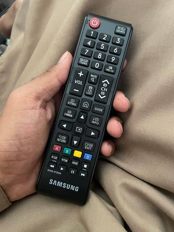 Samsung Solar Remote Control, Voice Command 03269413521 10