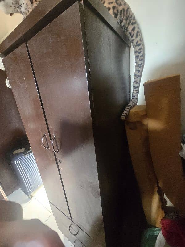 2 door single wardrobe 2