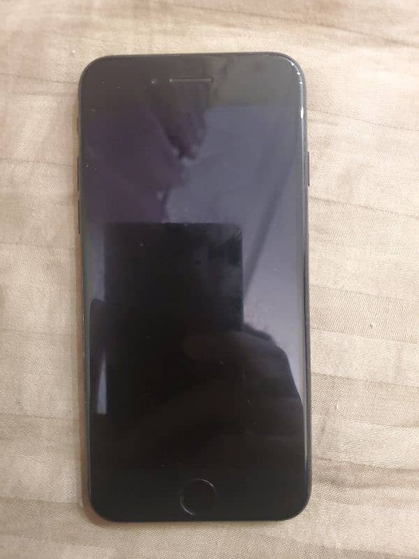 iPhone 7 pta approved in good condition 0