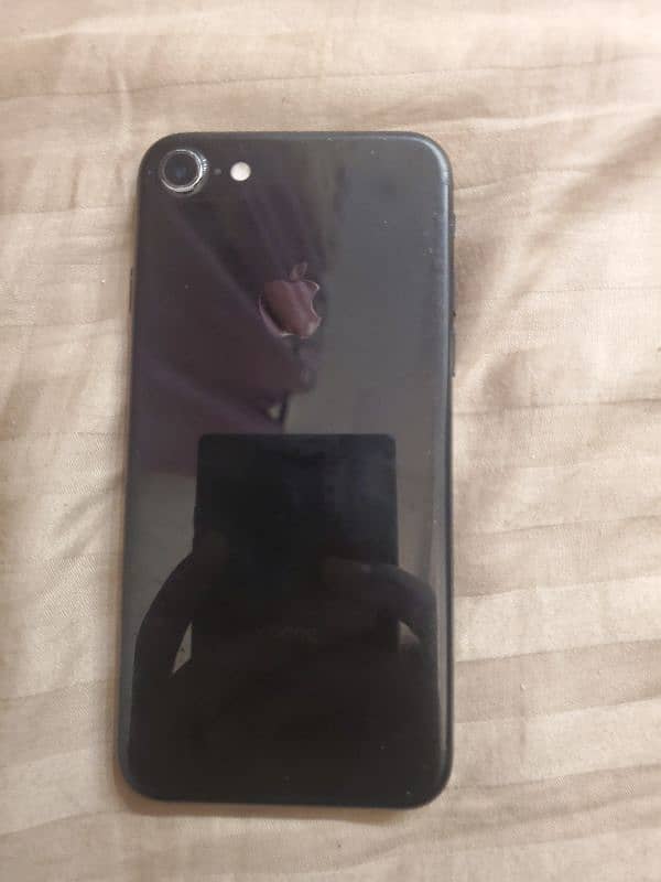 iPhone 7 pta approved in good condition 3