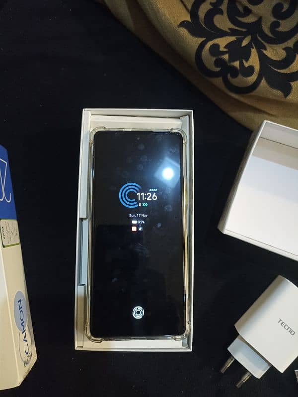 tecno camen 20 8+8  256 gb no open no rep original box charge availabl 0