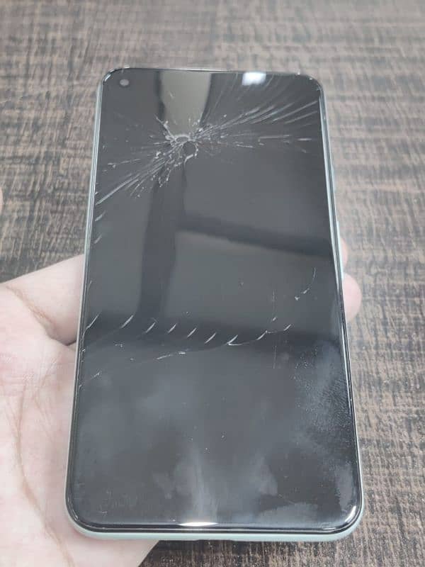 Google Pixel 5 Screen broken 6