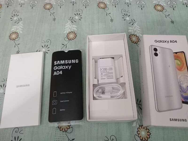 Samsung Galaxy A04 0