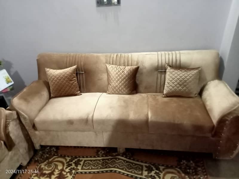 7 seater sofa set with cushions 2