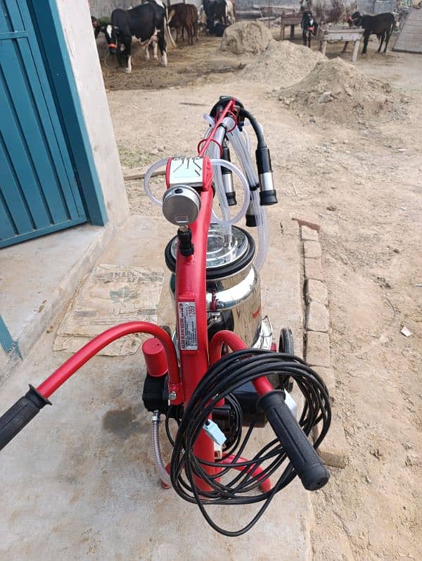 Brand New Milking Machine with Turkish Claws and pipes 3