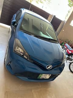 Toyota Vitz 2014