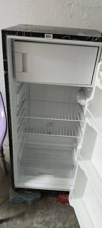 Dawlance single door fridge 3