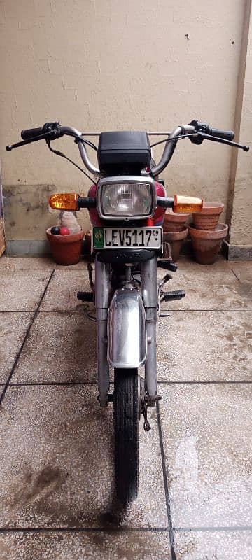 RED Honda CD 70 0