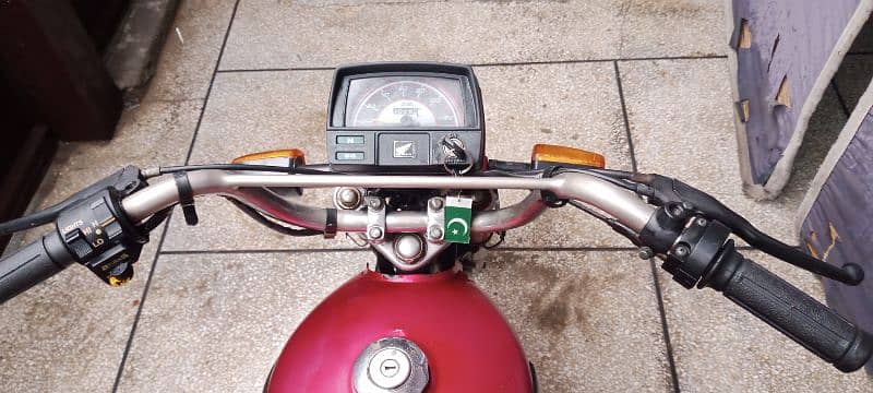 RED Honda CD 70 1