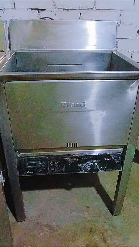 Rinnai fryer pizza ovens 11