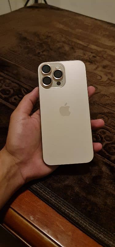 Iphone 16 pro Max desert titanium 256 GB Non PTA 7