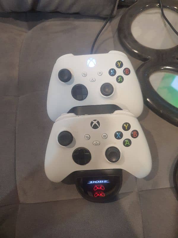 XBOX SERIES S 5