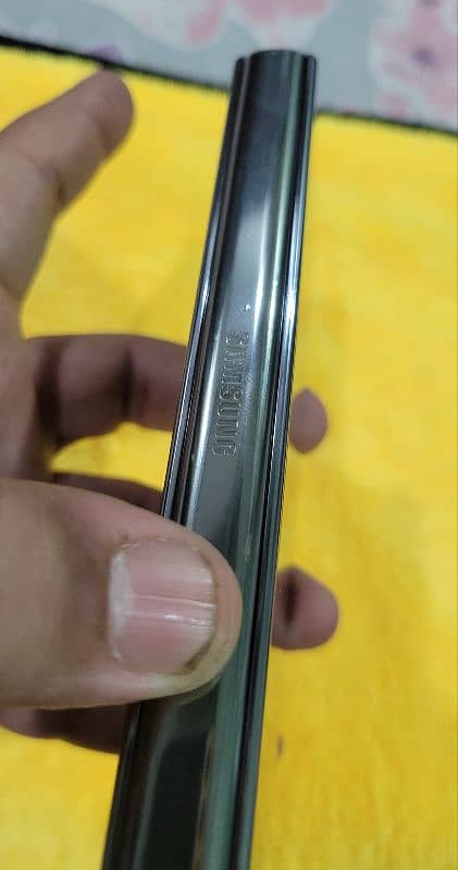 Samsung Galaxy Z Fold 4 12/256 GB 7