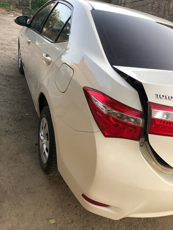 Toyota Corolla XLI 2015 3