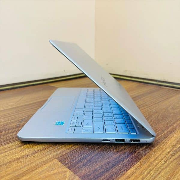 samsung notebook 9 900x3t ( 8/256) core I7 8th Gen 2