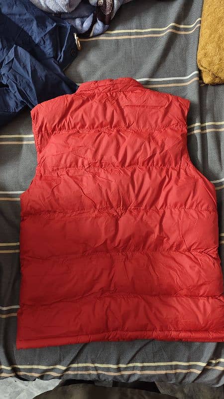 Cedarwood Red Puffer & Tom Tailor Puffer Jacket  Large 2