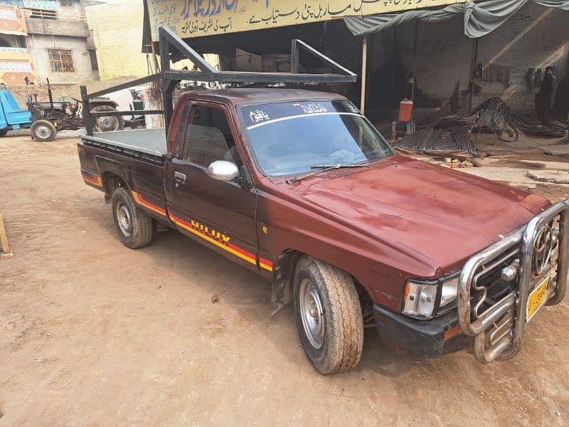 Toyota Pickup 1984 10