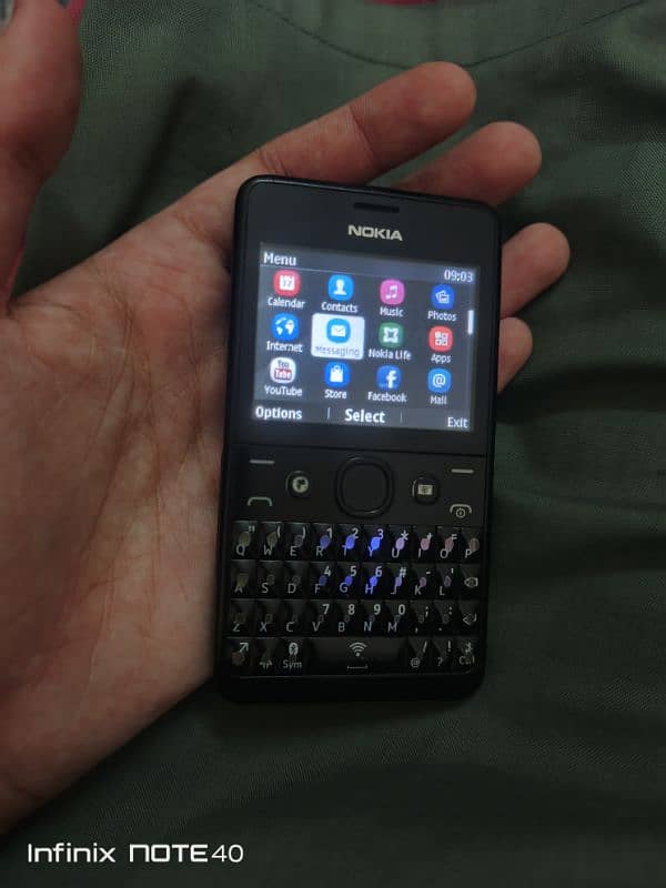 Nokia Asha 210 7