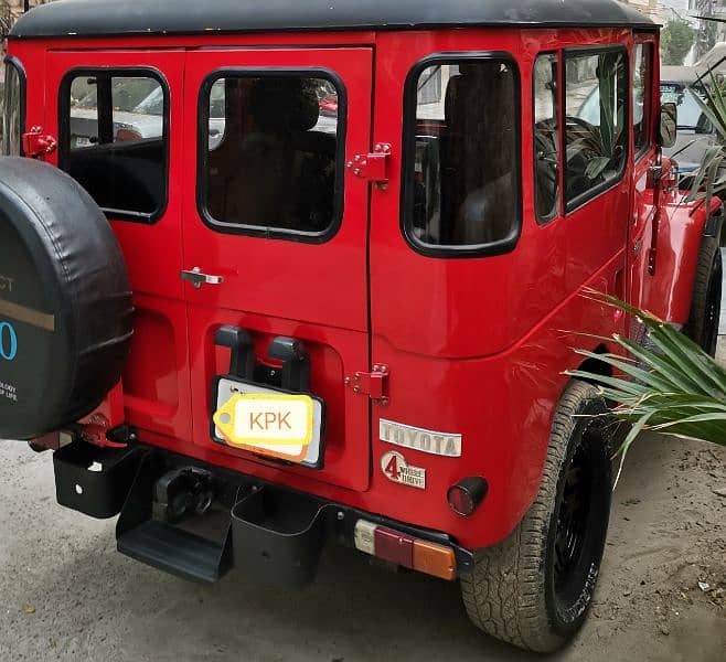 Land Cruiser. jeep. FJ40. Prado 12