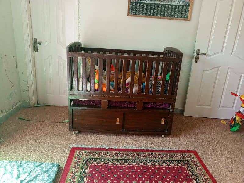 BABY COT 5